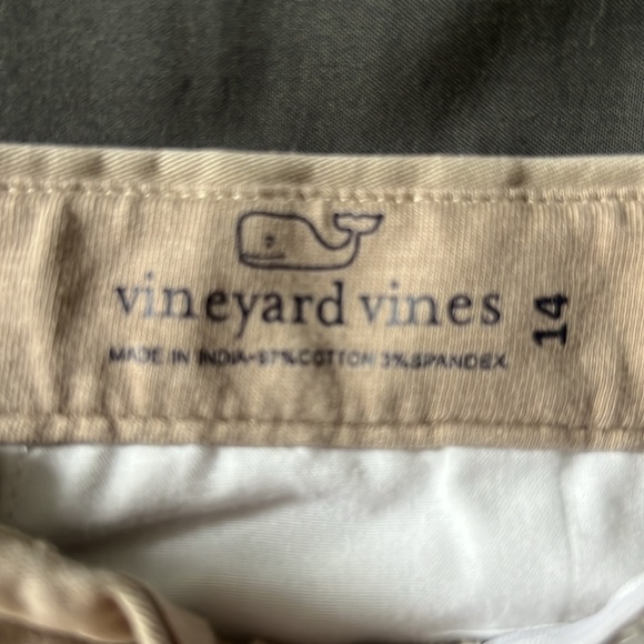 Vineyard Vines Boys’ Breaker Shorts; Kahki/14 - Picture 3 of 3